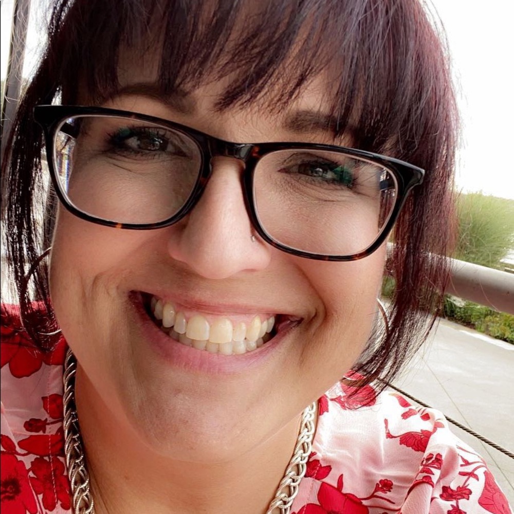 Meet your Posher, Nicole